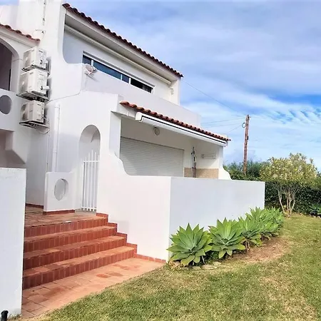 Apartment Oura Parque