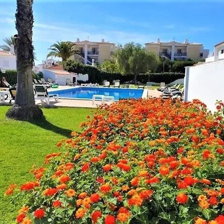 Oura Parque * Αλμπουφέιρα